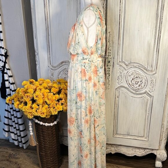Feminine Floral Maxi Dress with Orange and Blue Accents - Picture 5 of 9